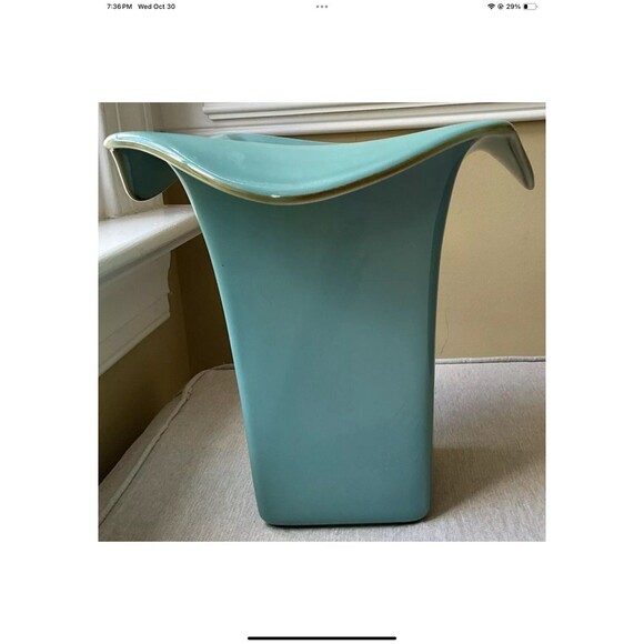 Southern Living At Home Tuscan Robin’s Egg Blue 9” Vase With Stem Separator - Picture 3 of 12
